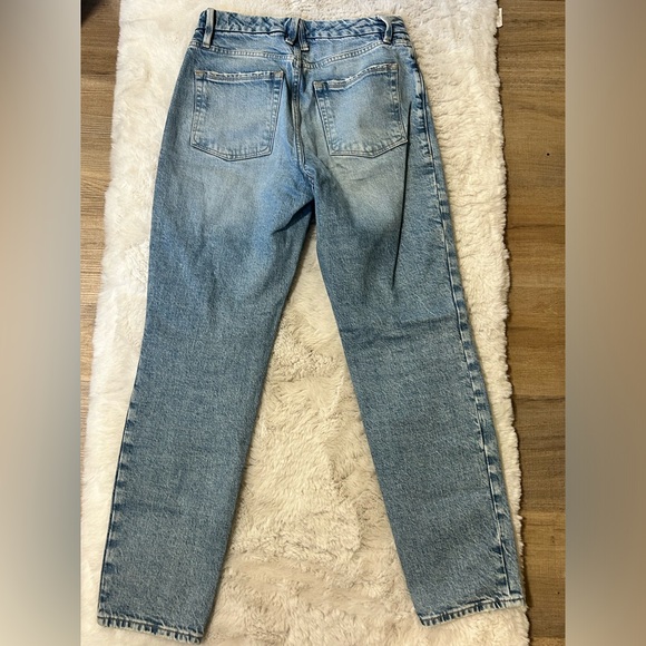 Good American Jeans - Picture 5 of 8